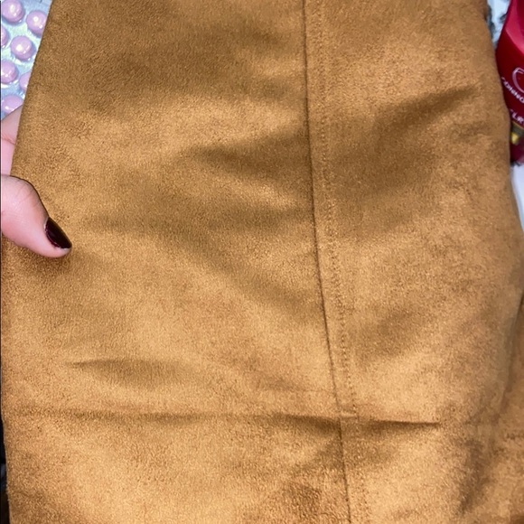 Skirt - Picture 2 of 5